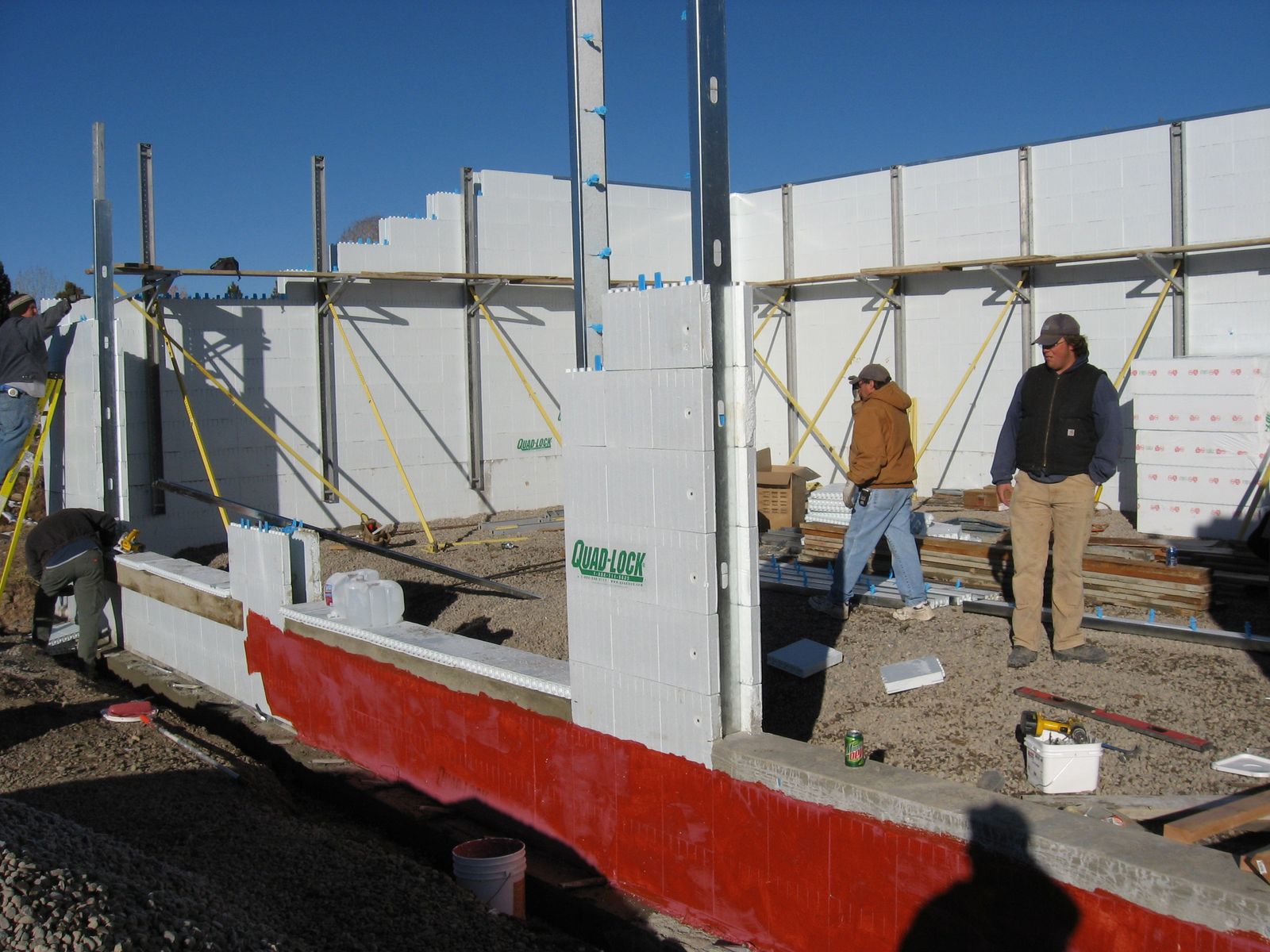 Stacking Quad-Lock ICF walls